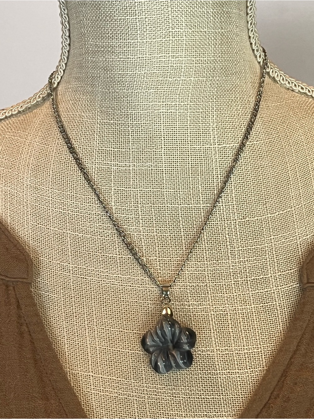 Flower Quartz Necklace